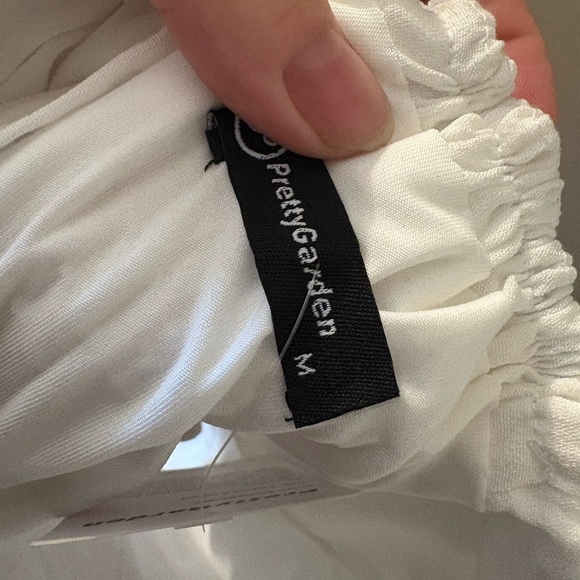 Pretty Green White Linen Crop Top – Size M – Black Wavy Straps – NWT - Picture 6 of 6